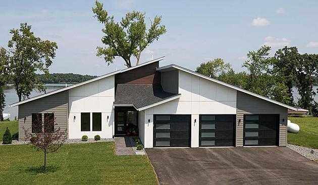 One Level Isn&#8217;t A Problem With This Million Dollar Faribault Home